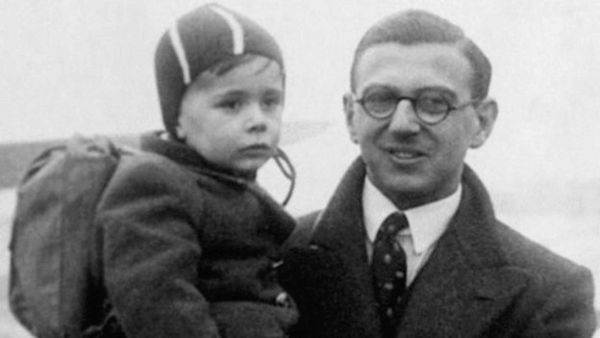 温顿和他营救的犹太难民儿童 图片来自BBC网站